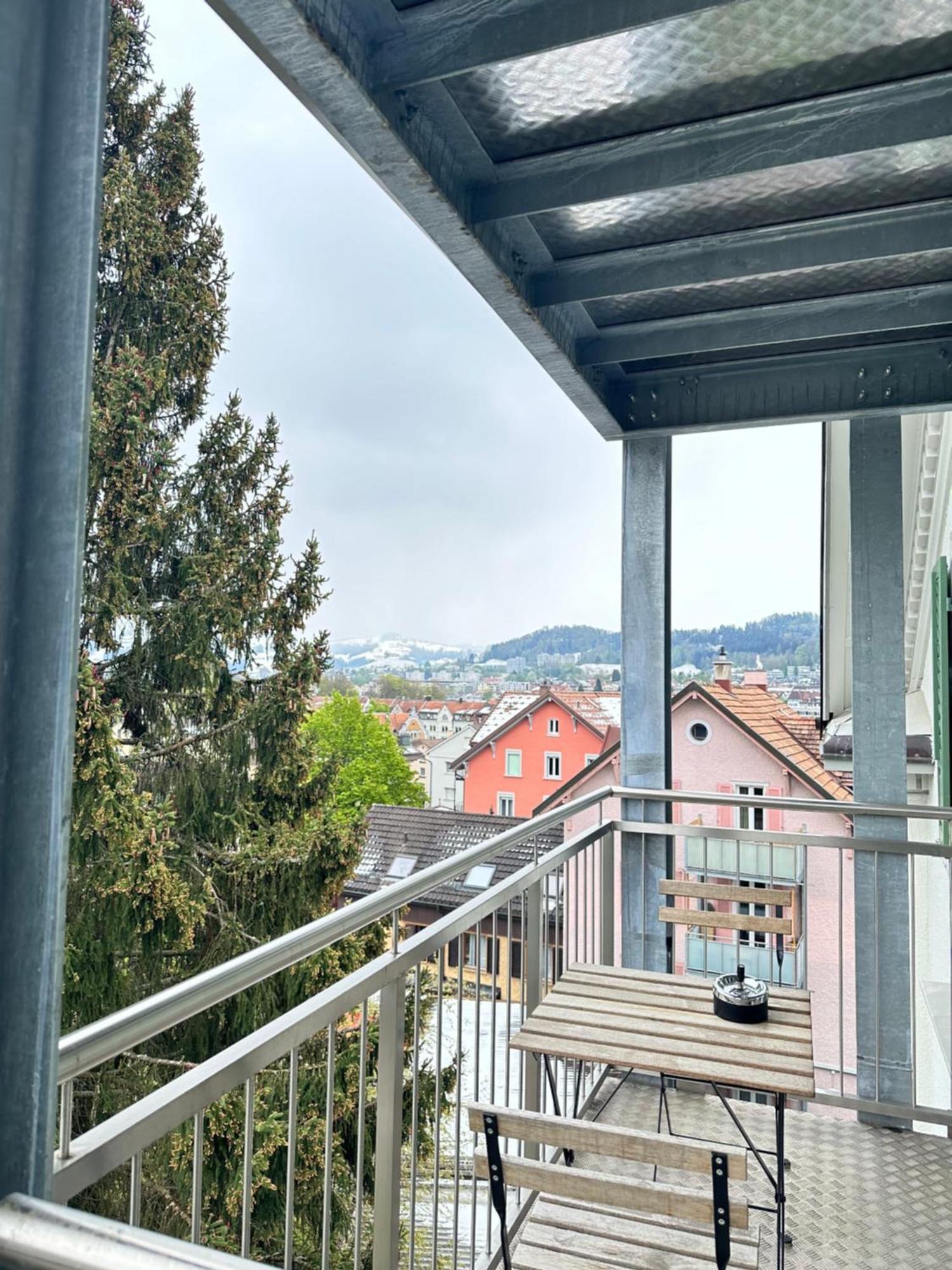 Stilvolle 2,5 Zimmer Wohnung سانت غالن المظهر الخارجي الصورة